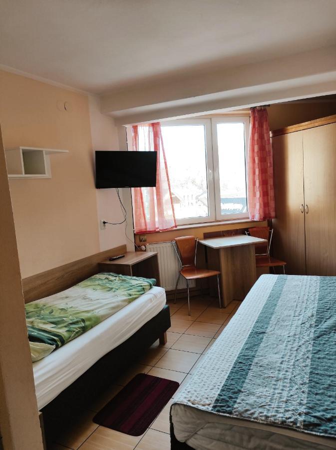 Willa Mona Bed & Breakfast Шклярска Поремба Екстериор снимка