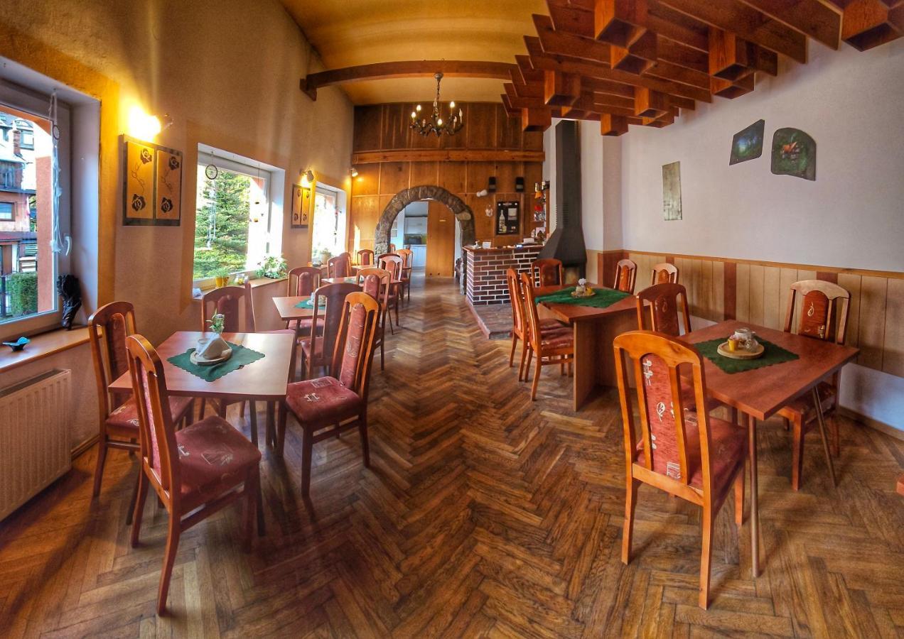 Willa Mona Bed & Breakfast Шклярска Поремба Екстериор снимка