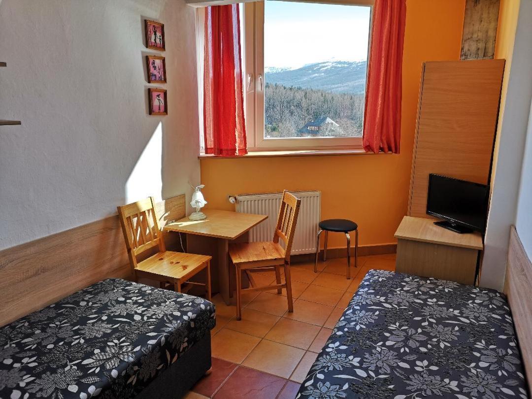Willa Mona Bed & Breakfast Шклярска Поремба Екстериор снимка